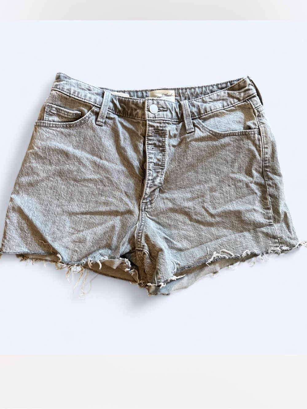 Women’s Frayed Hem Denim Shorts - Light Gray